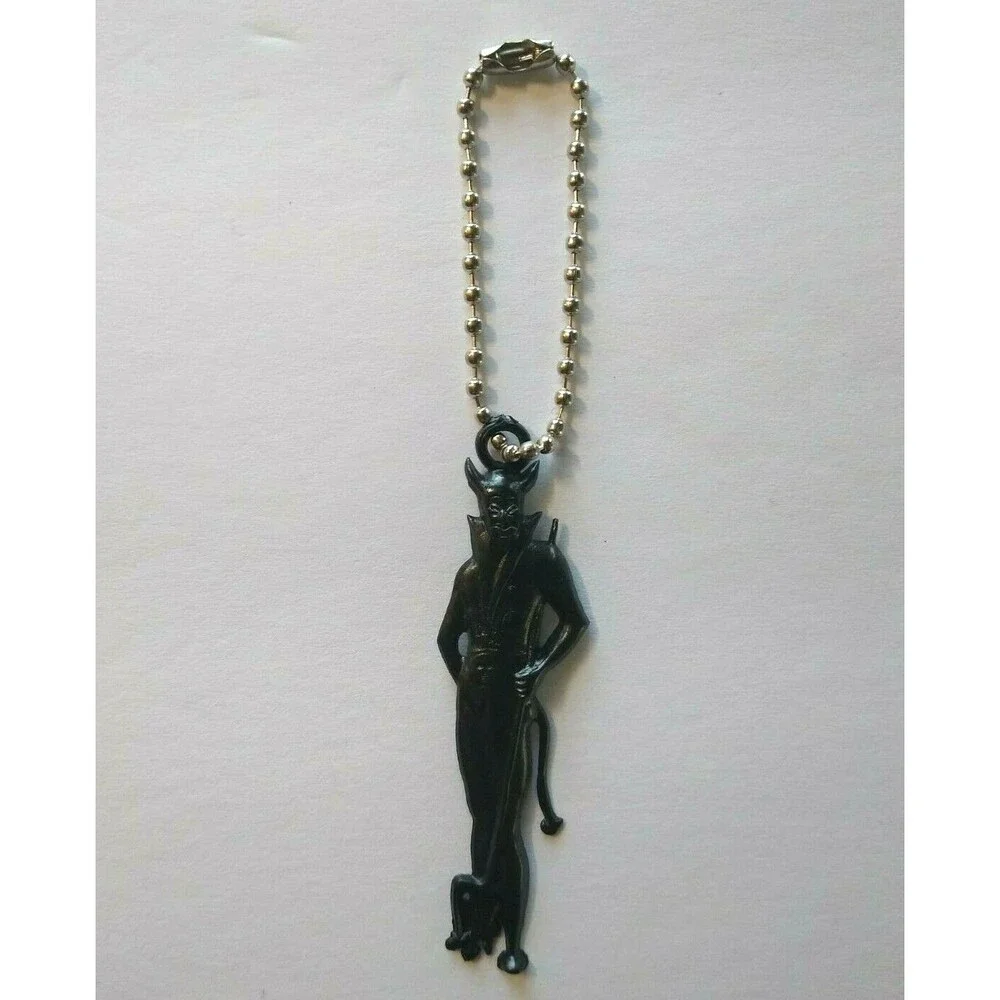 Halloween Plastic Devil Satan Keychain Goth Cool Dead Spooky Gift Black Vintage